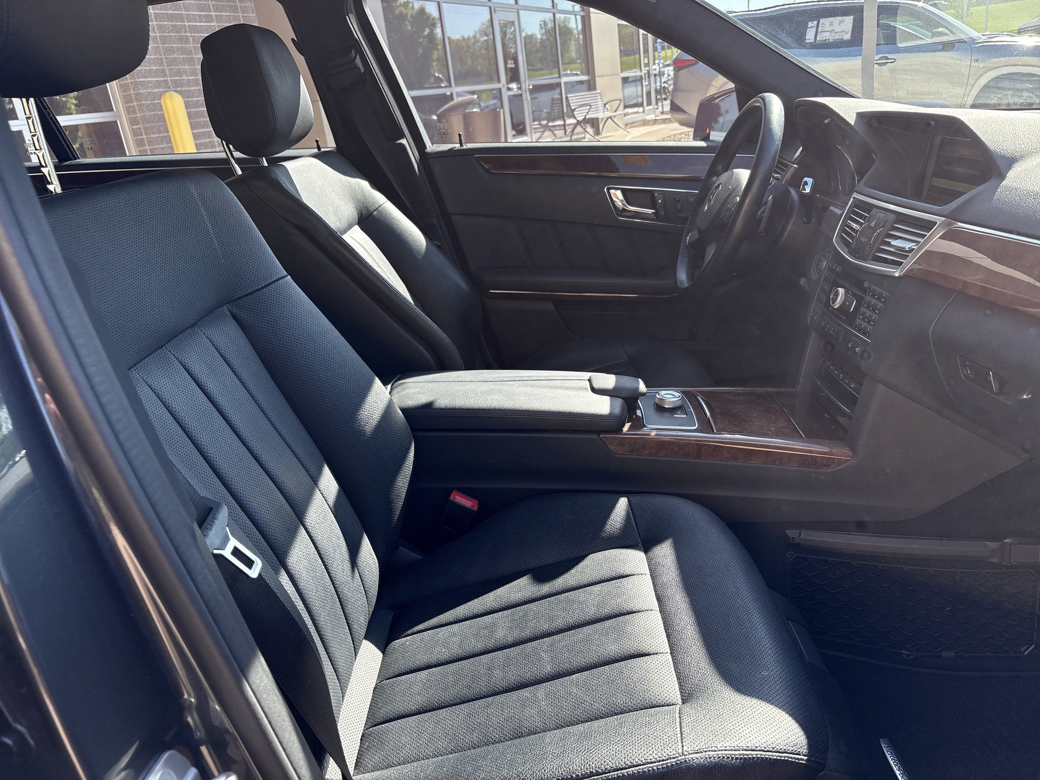 Used 2011 Mercedes-Benz E 350 BlueTEC Sedan image 33