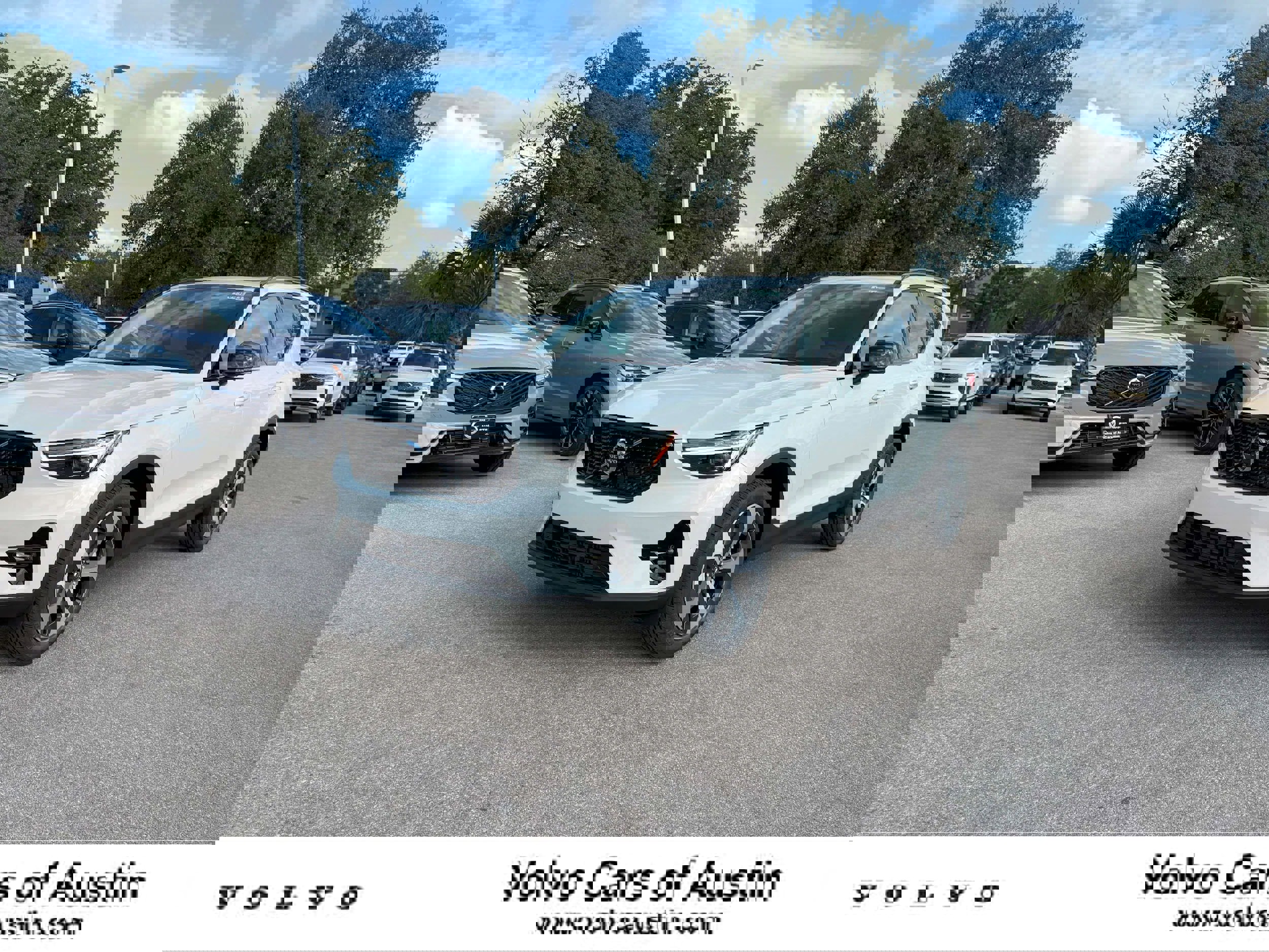 New 2026 Volvo XC40 B5 Plus w/ Protection Package Premier image 1