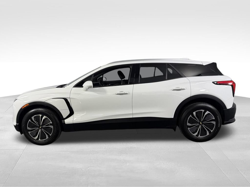 Used 2024 Chevrolet Blazer EV LT AWD/4WD image 9