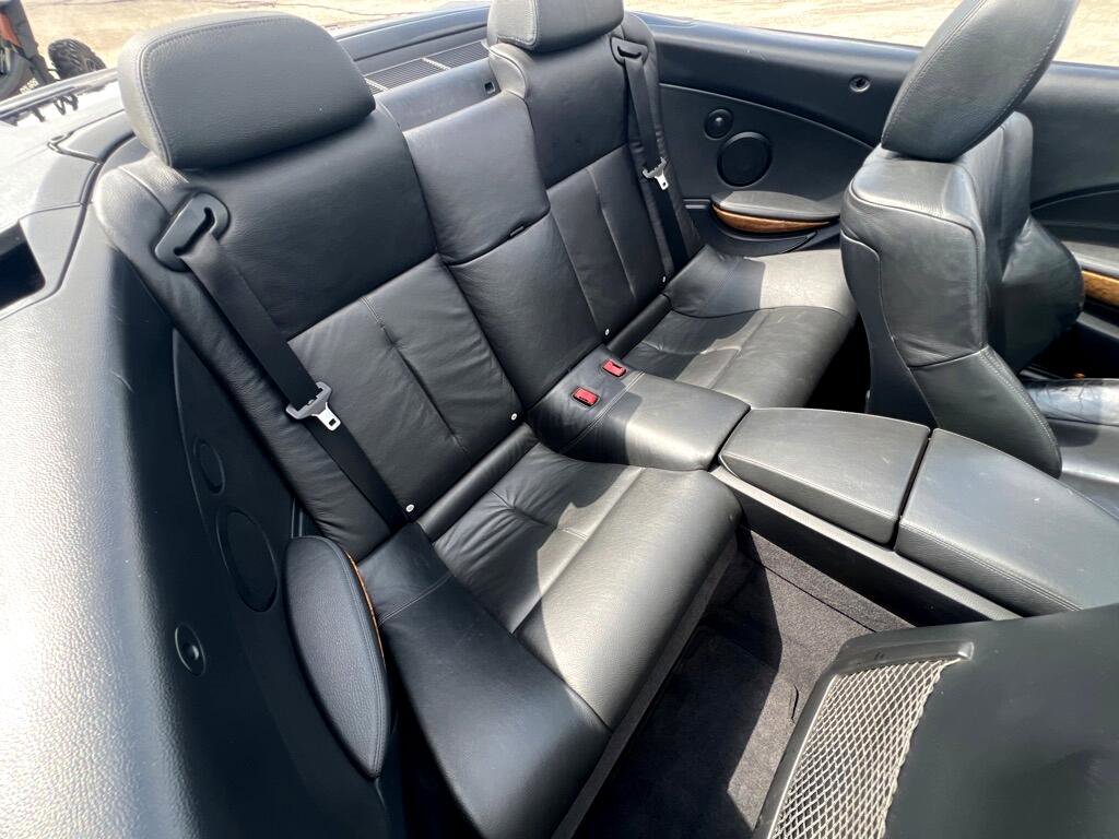 Used 2006 BMW 650i Convertible image 11