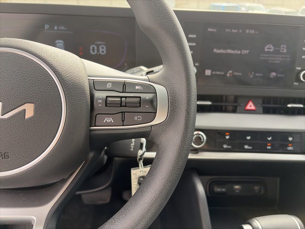 Used 2023 Kia Sportage LX image 18