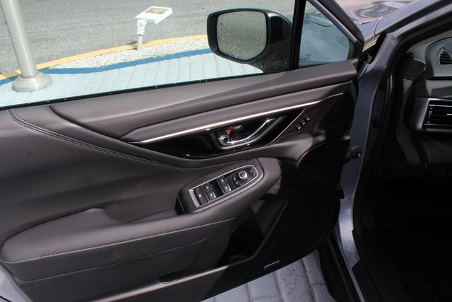 New 2025 Subaru Outback Touring XT image 11