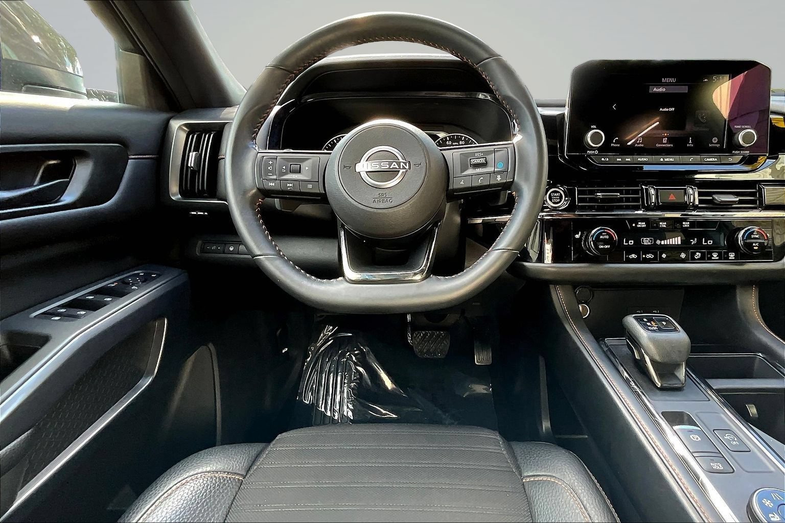 Used 2023 Nissan Pathfinder Rock Creek AWD/4WD image 8
