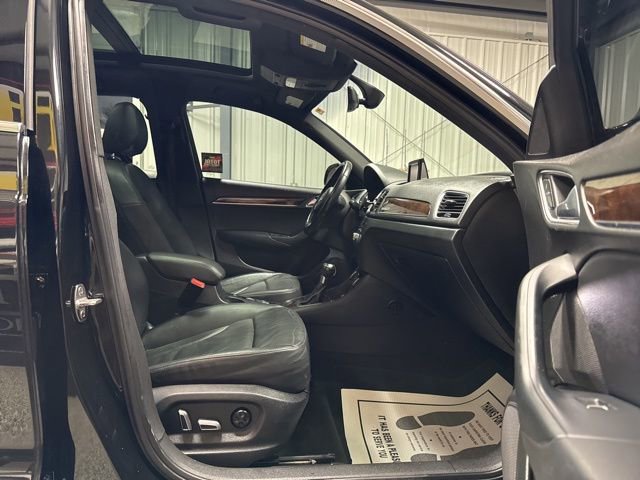 Used 2018 Audi Q3 2.0T Premium Plus w/ Premium Plus Package image 27