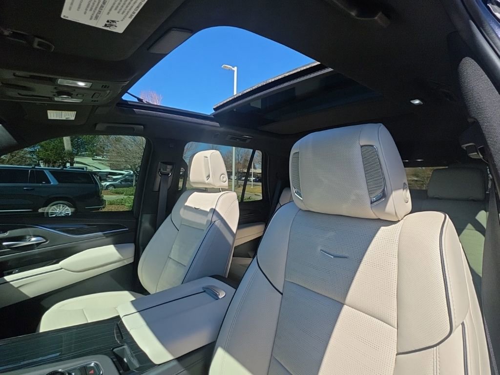 Certified 2024 Cadillac Escalade Sport w/ Heavy-Duty Trailer Package image 37