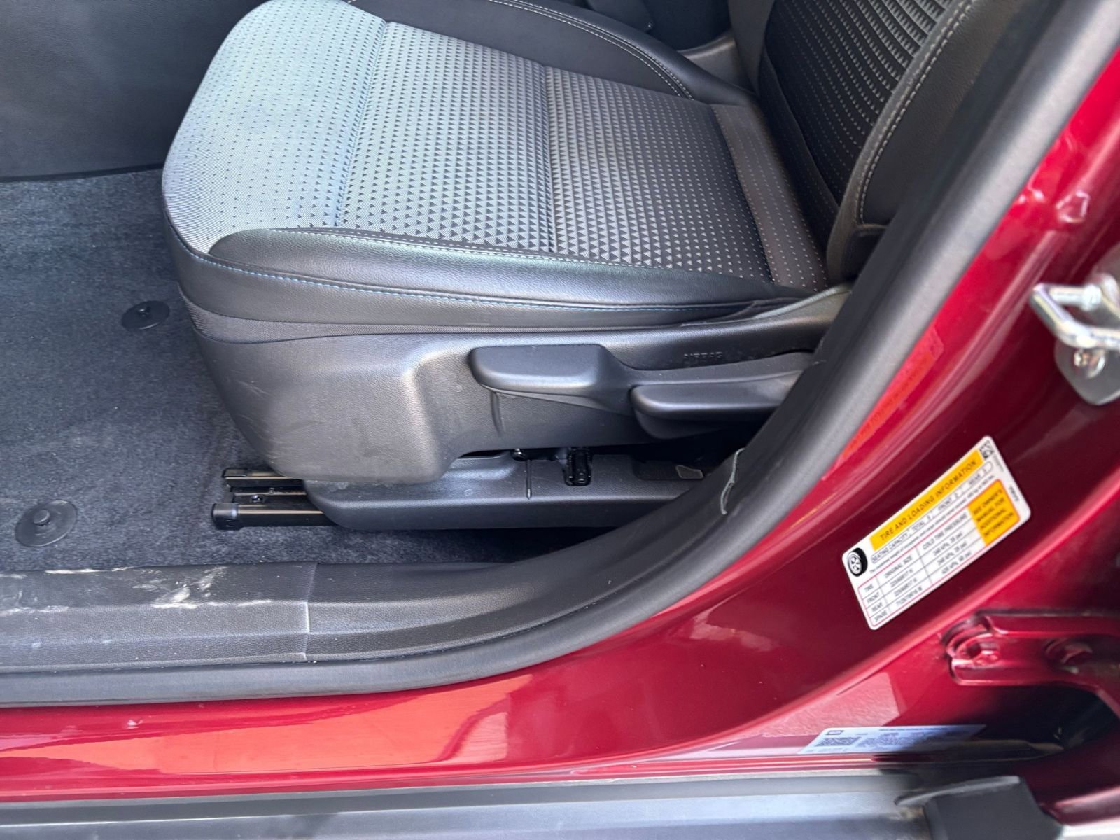 Used 2025 Chevrolet Trax LT FWD image 22