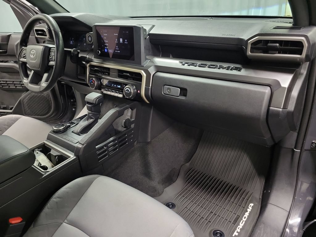 Used 2026 Toyota Tacoma SR5 AWD/4WD image 34