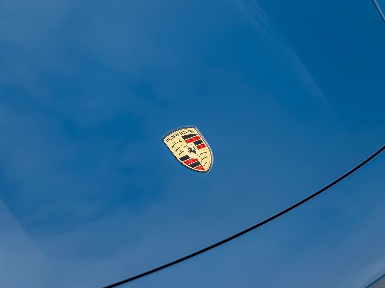 New 2025 Porsche Taycan 4S image 15