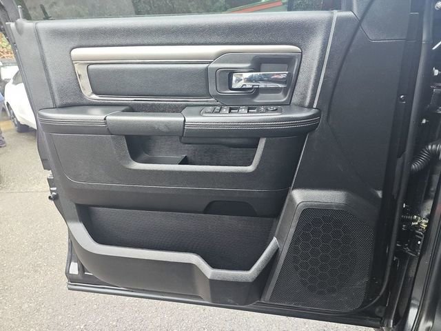 Used 2015 RAM 1500 Sport w/ Black Ram 1500 Sport Group image 18