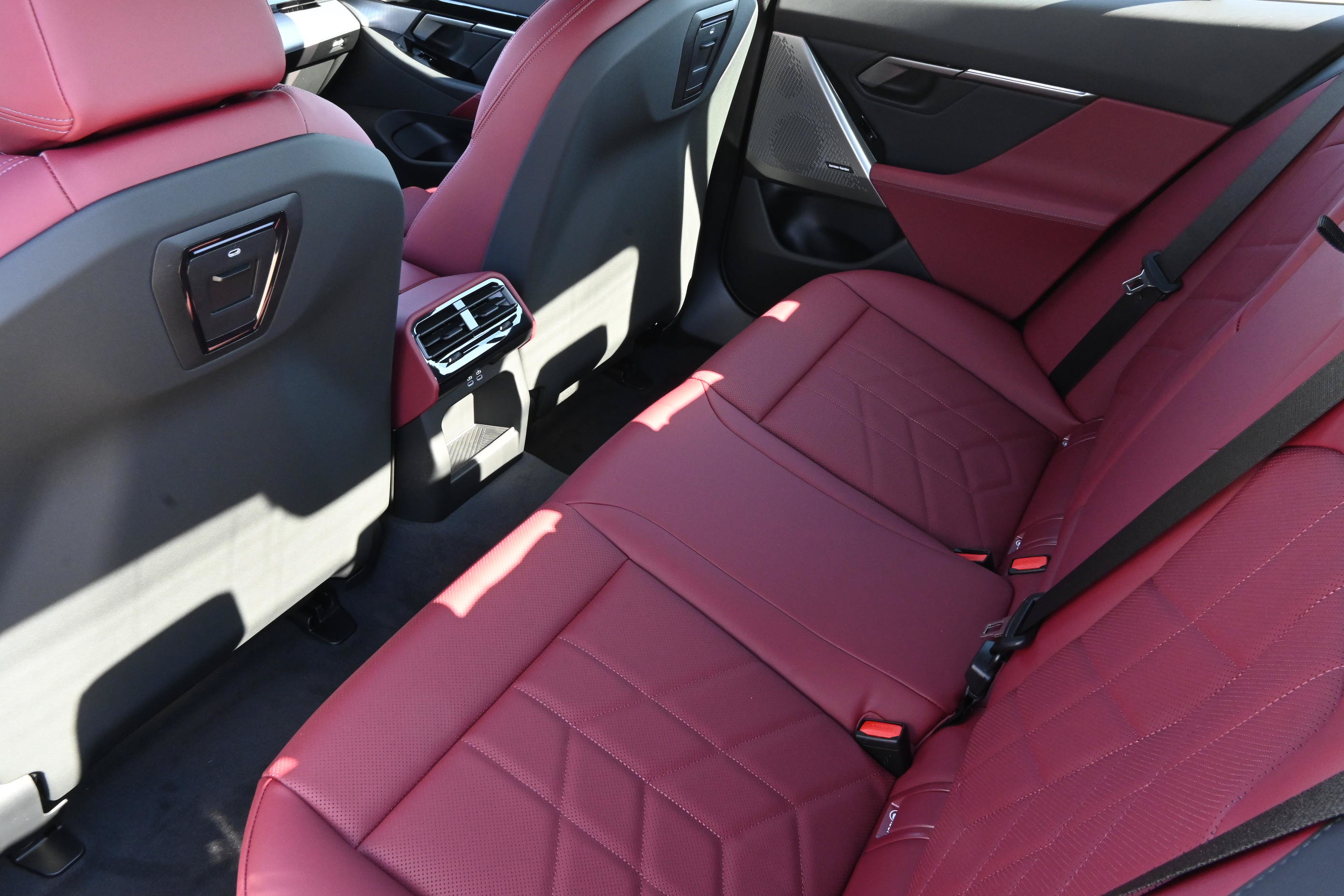 Used 2026 BMW 530i w/ M Sport Package RWD image 10