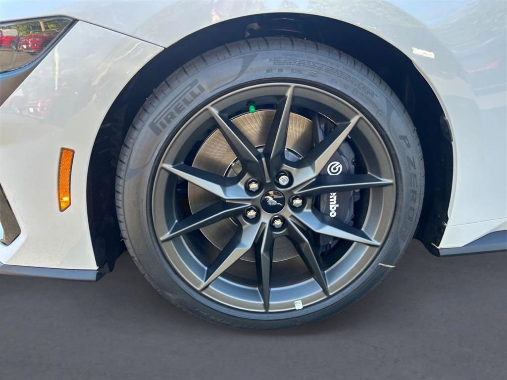 New 2025 Ford Mustang Dark Horse image 9