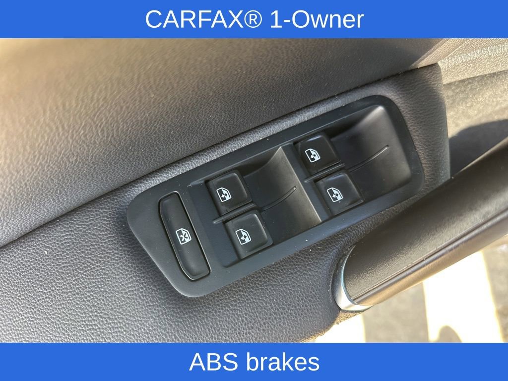 Used 2017 Volkswagen Golf Alltrack S image 14