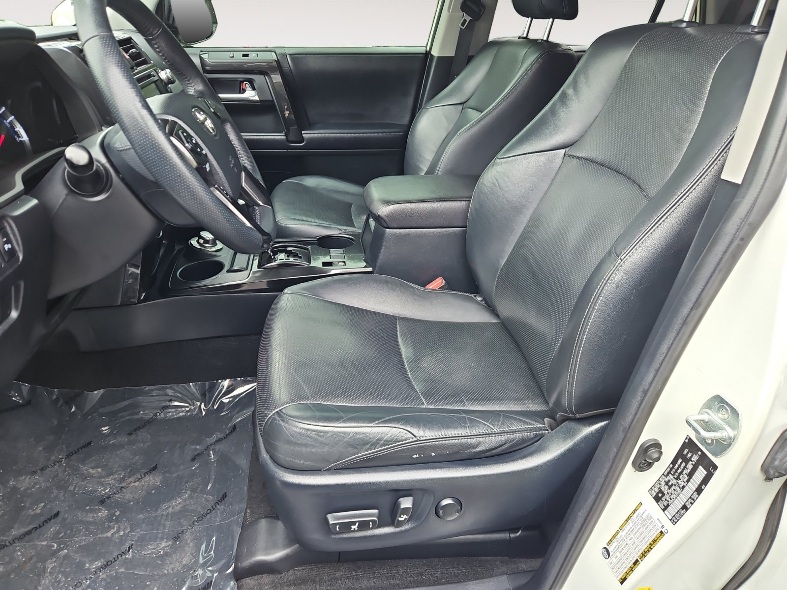 Used 2019 Toyota 4Runner Limited AWD/4WD image 10
