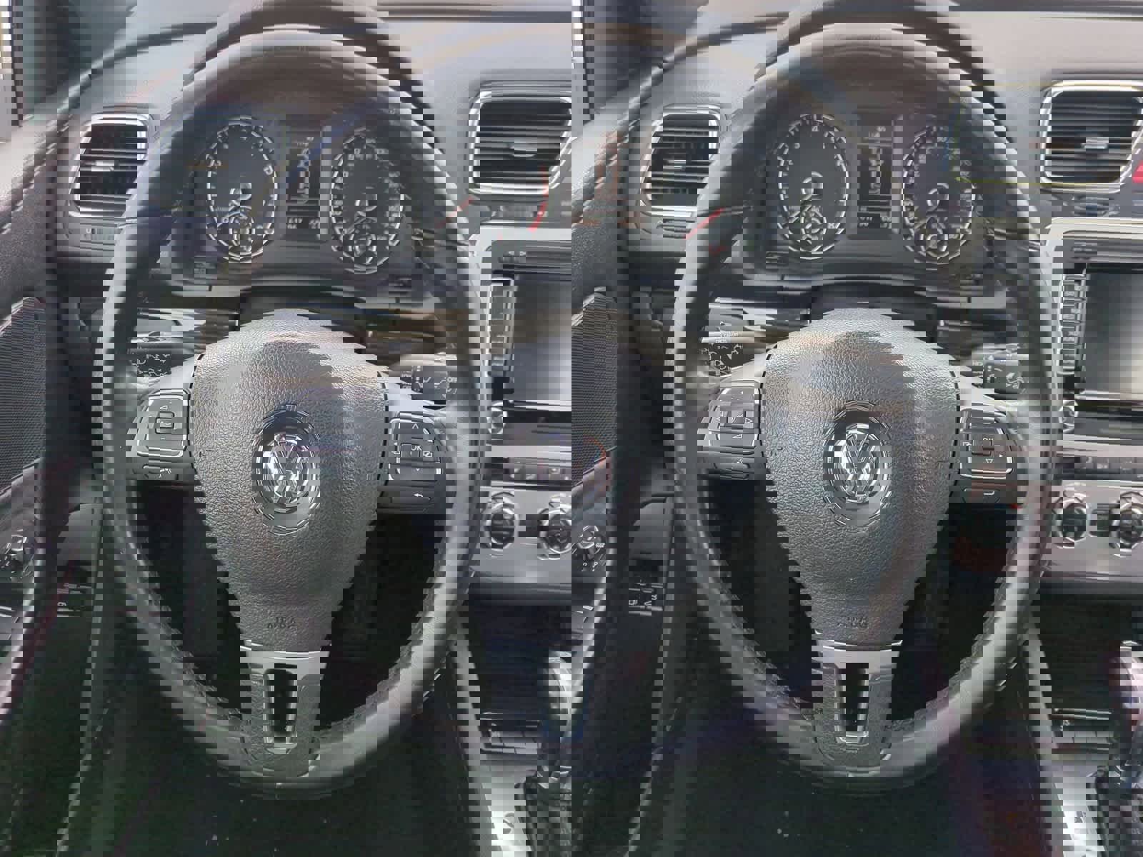 Used 2013 Volkswagen Eos Executive image 23