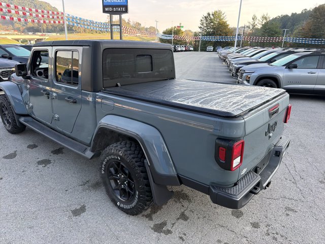 Used 2025 Jeep Gladiator Sport AWD/4WD image 7