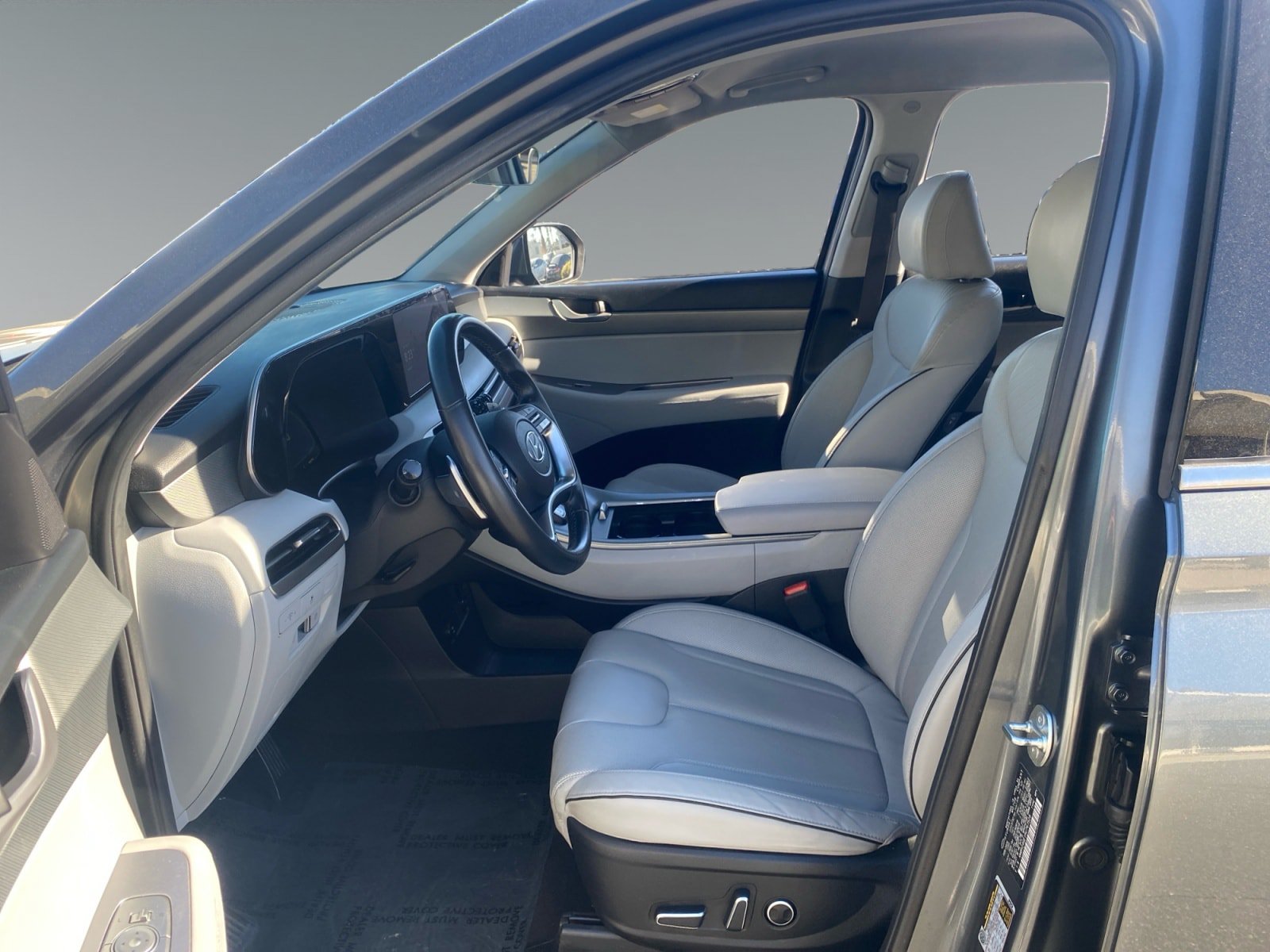 Used 2024 Hyundai Palisade SEL FWD image 9