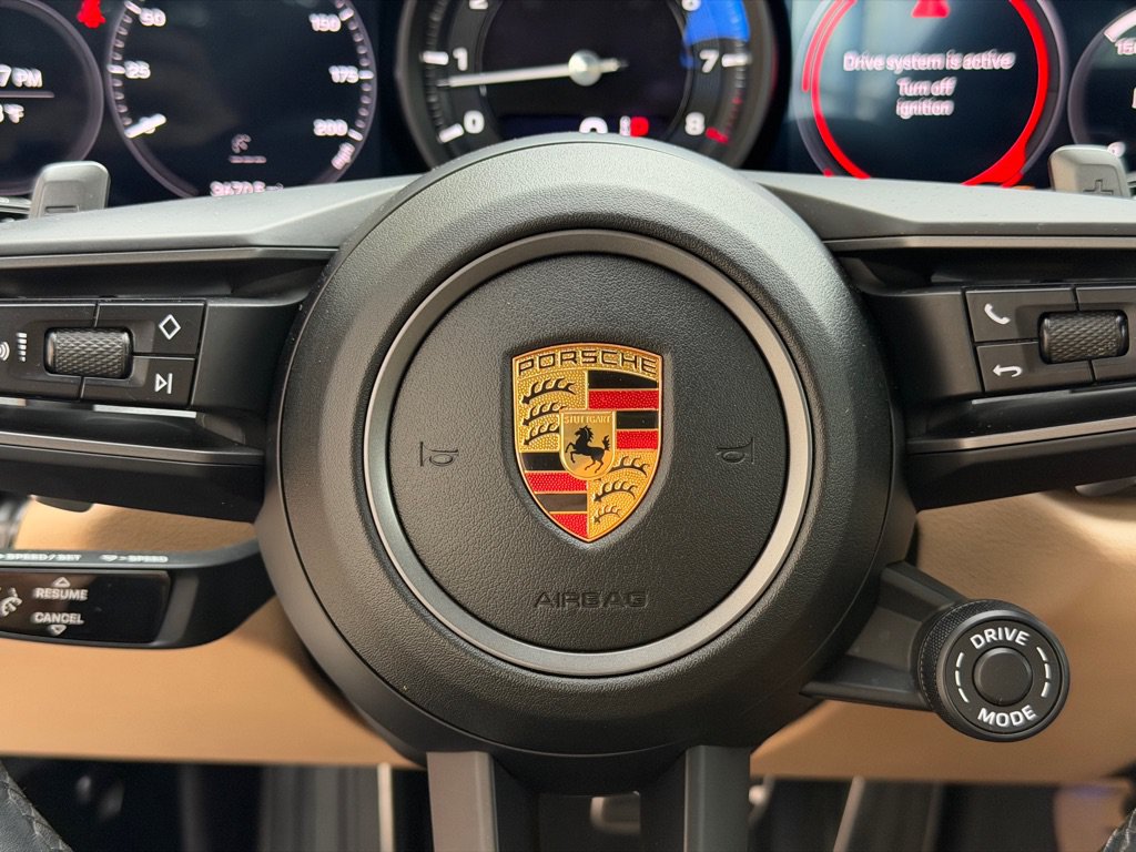 Used 2021 Porsche 911 Carrera w/ Premium Package RWD image 37