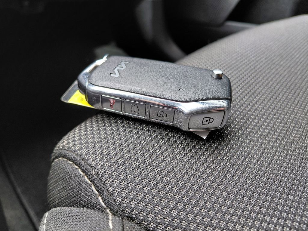 Used 2023 Kia Forte LXS image 38
