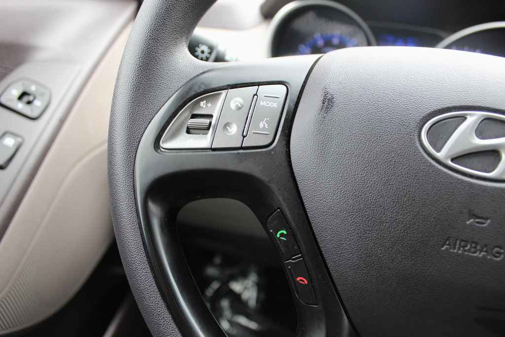 Used 2015 Hyundai Tucson GLS image 15