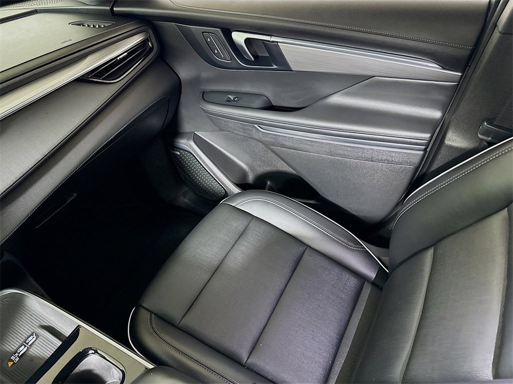 Certified 2025 Buick Enclave Preferred image 22