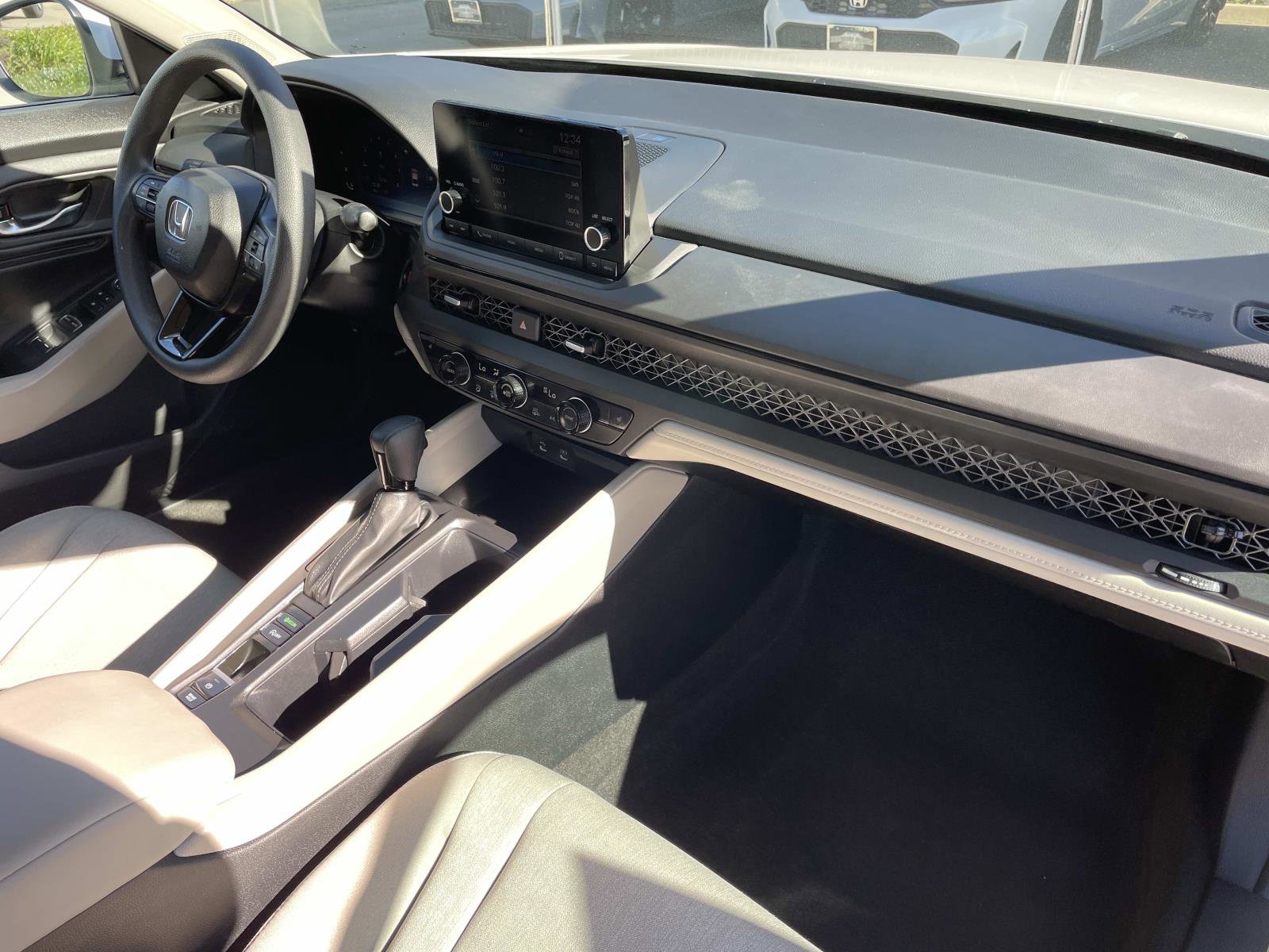 Certified 2023 Honda Accord EX image 23