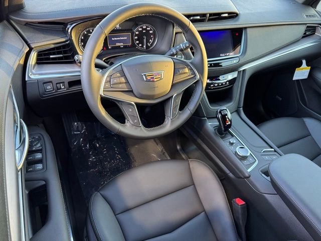 New 2025 Cadillac XT5 Luxury image 23