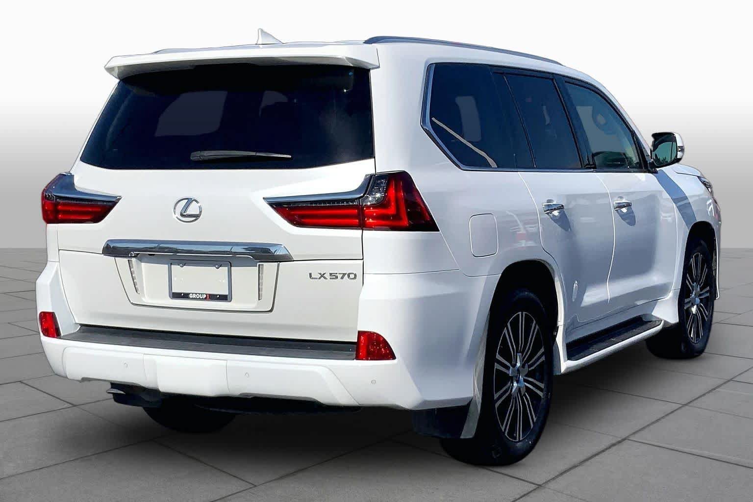 Used 2019 Lexus LX 570 4WD w/ Luxury Package image 13