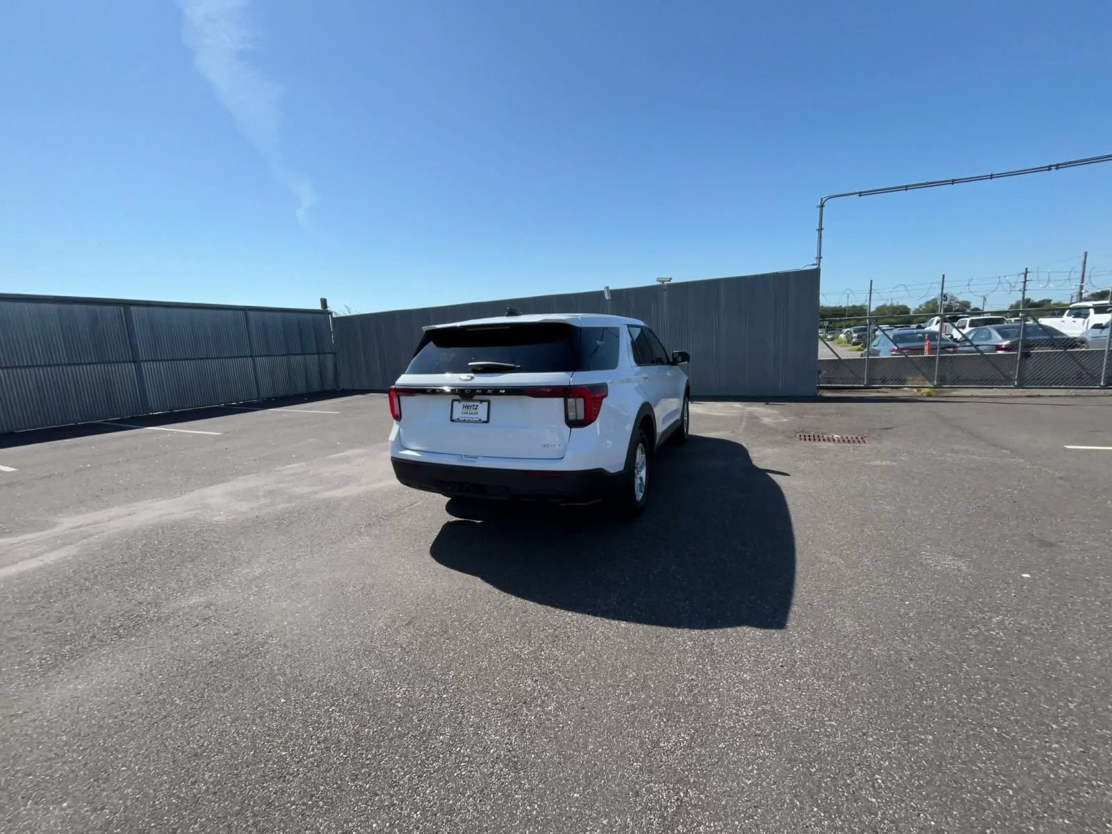 Used 2026 Ford Explorer Active AWD/4WD image 13