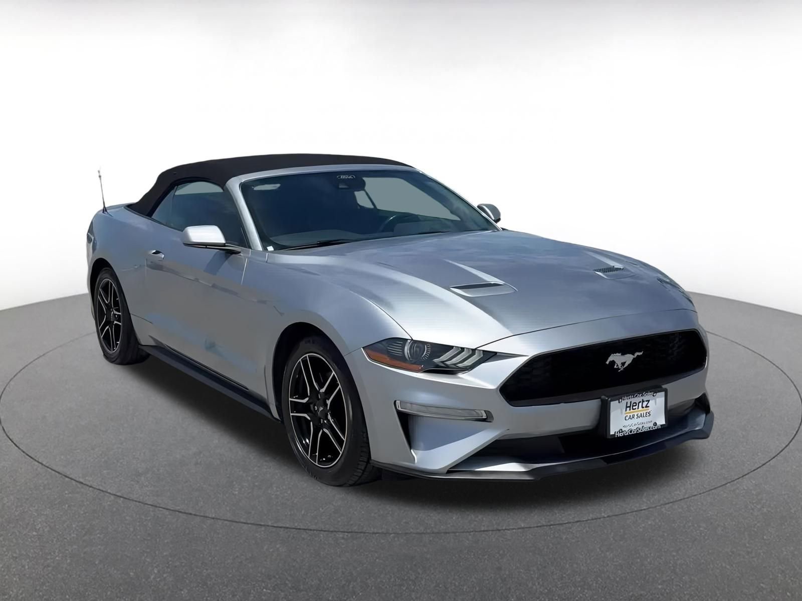 Used 2023 Ford Mustang Premium image 3