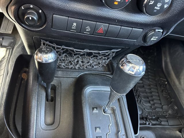 Used 2018 Jeep Wrangler Unlimited Sport S AWD/4WD image 27