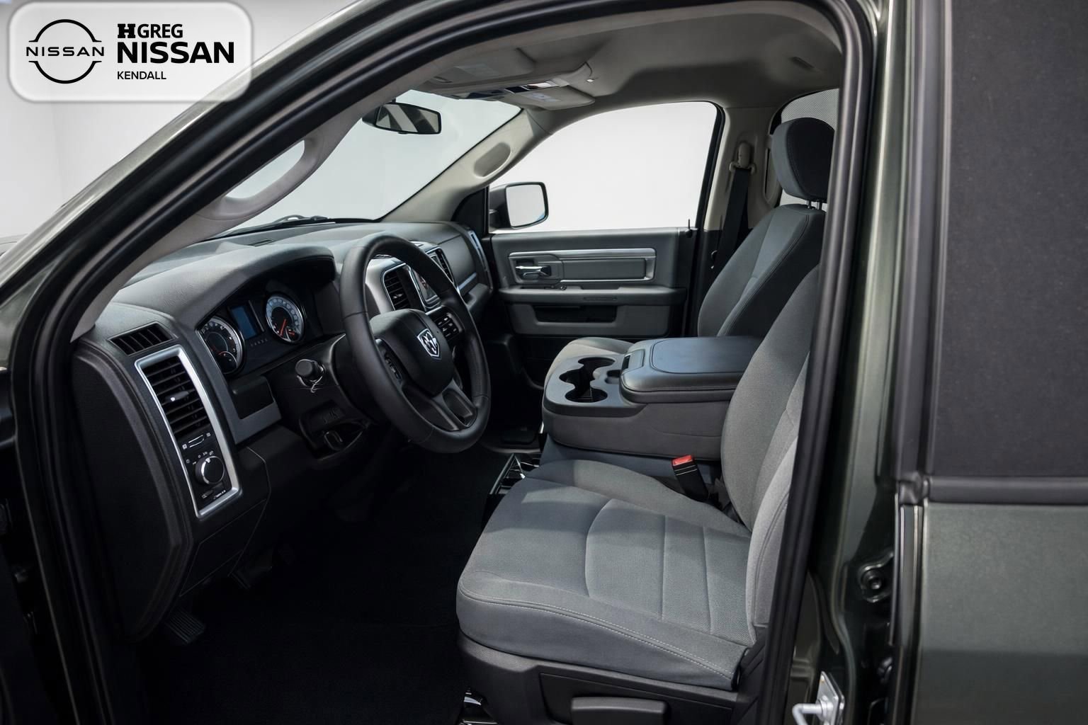 Used 2021 RAM 1500 Classic SLT AWD/4WD image 10