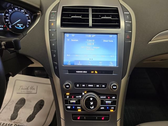 Used 2020 Lincoln MKZ AWD image 19