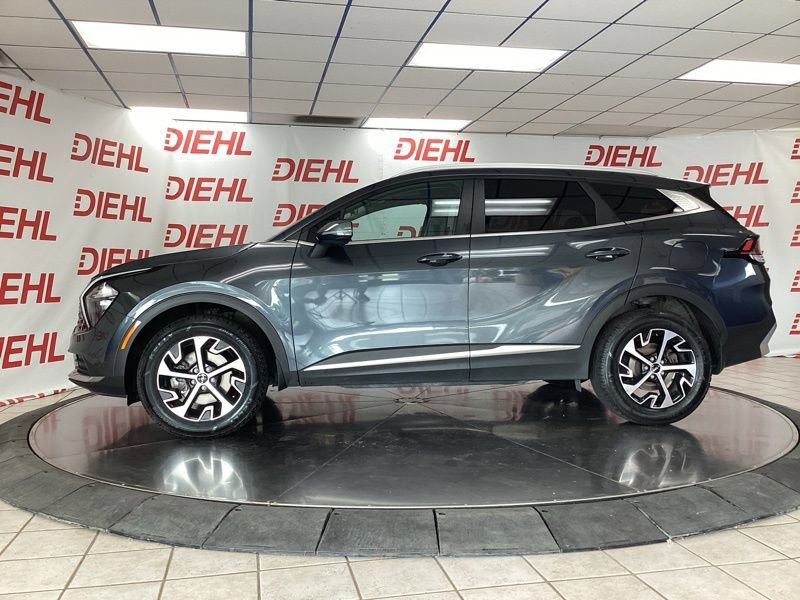 Used 2023 Kia Sportage EX AWD/4WD image 4