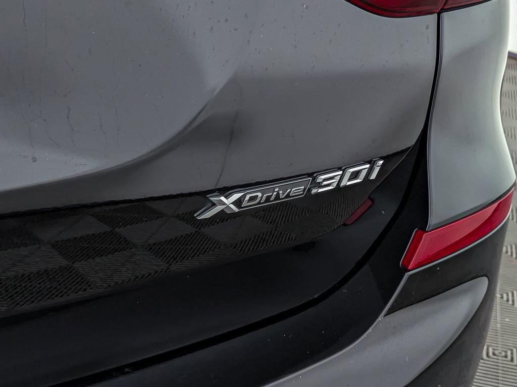 Used 2021 BMW X3 xDrive30i w/ Premium Package image 12