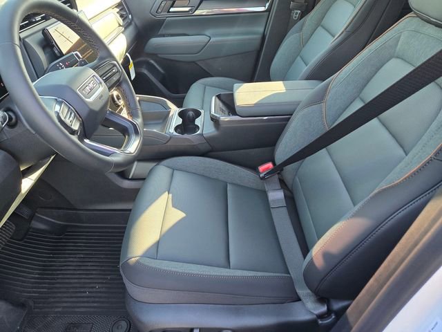 New 2026 GMC Terrain AT4 AWD/4WD image 10