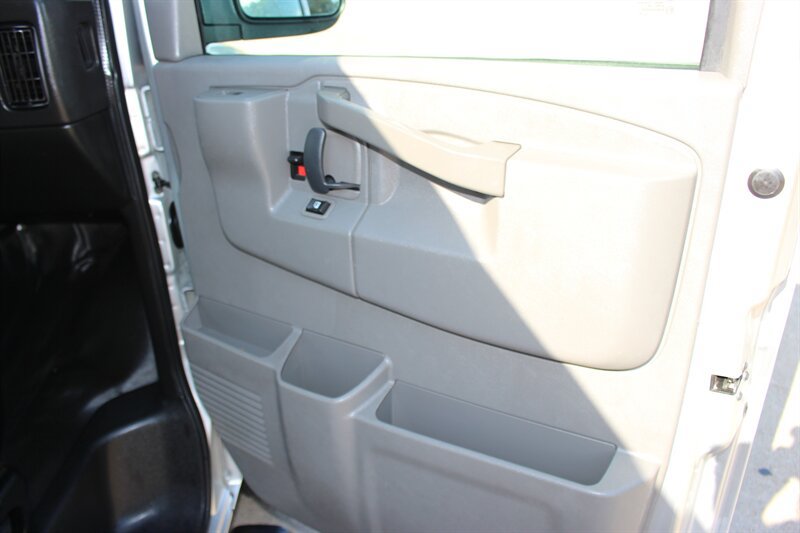 Used 2019 Chevrolet Express 2500 LS w/ Driver Convenience Package RWD image 24