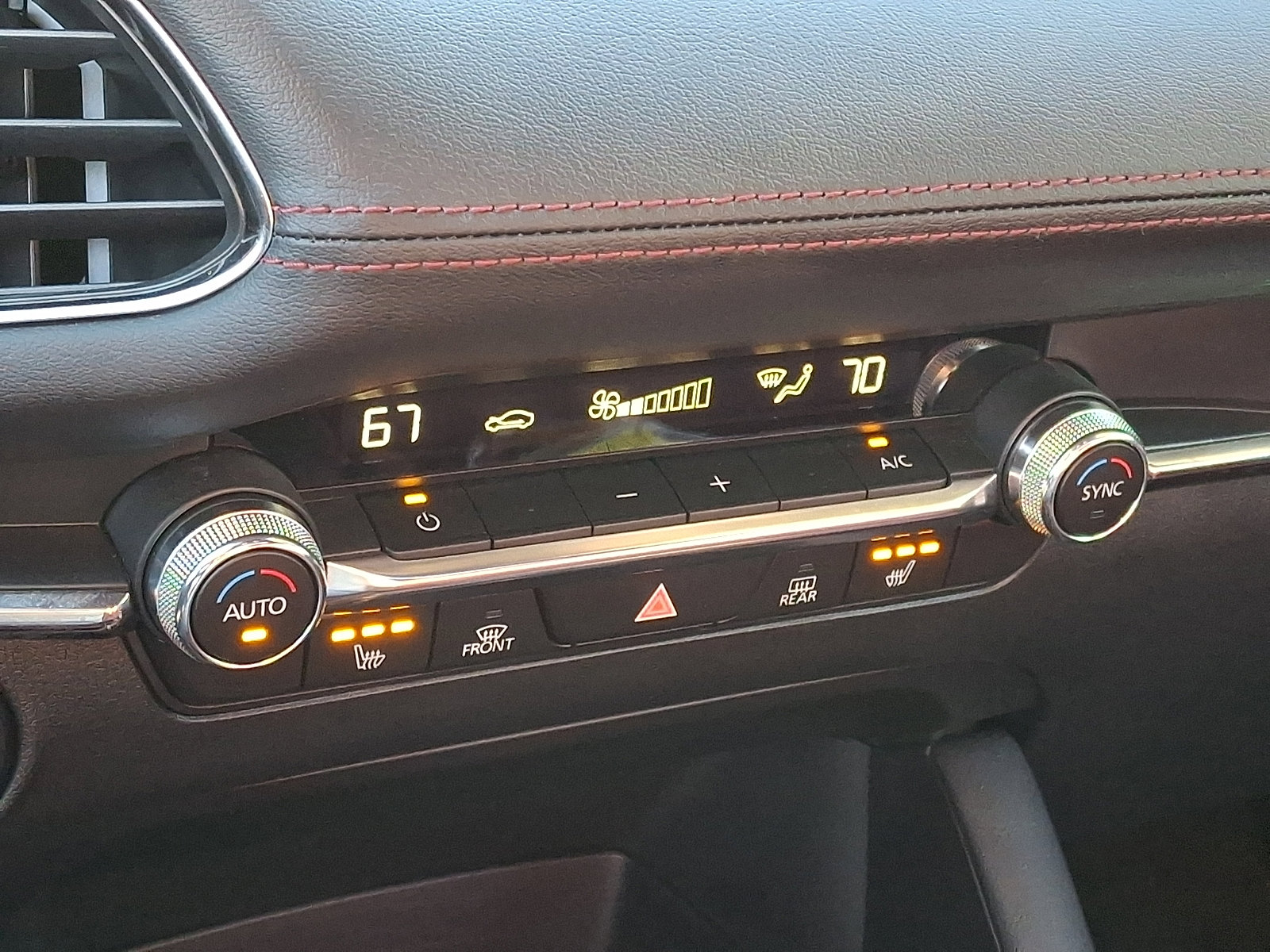 Used 2023 MAZDA MAZDA3 s image 19