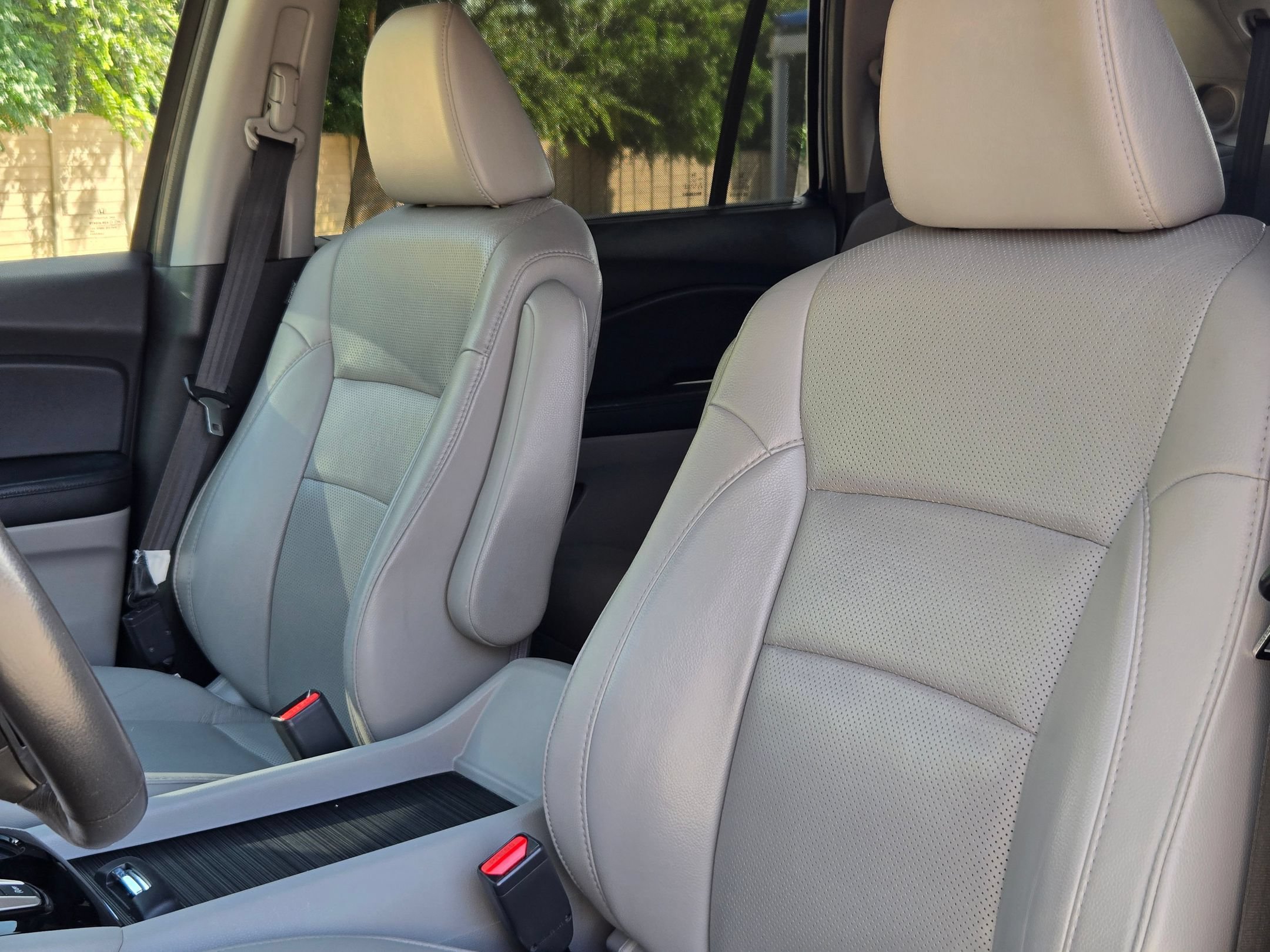 Used 2016 Honda Pilot Elite image 13