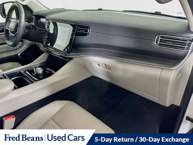 Used 2023 Jeep Wagoneer Series II w/ Premium Group I AWD/4WD image 39