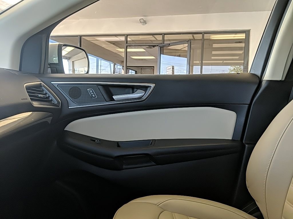 Used 2024 Ford Edge SEL w/ Convenience Package image 22