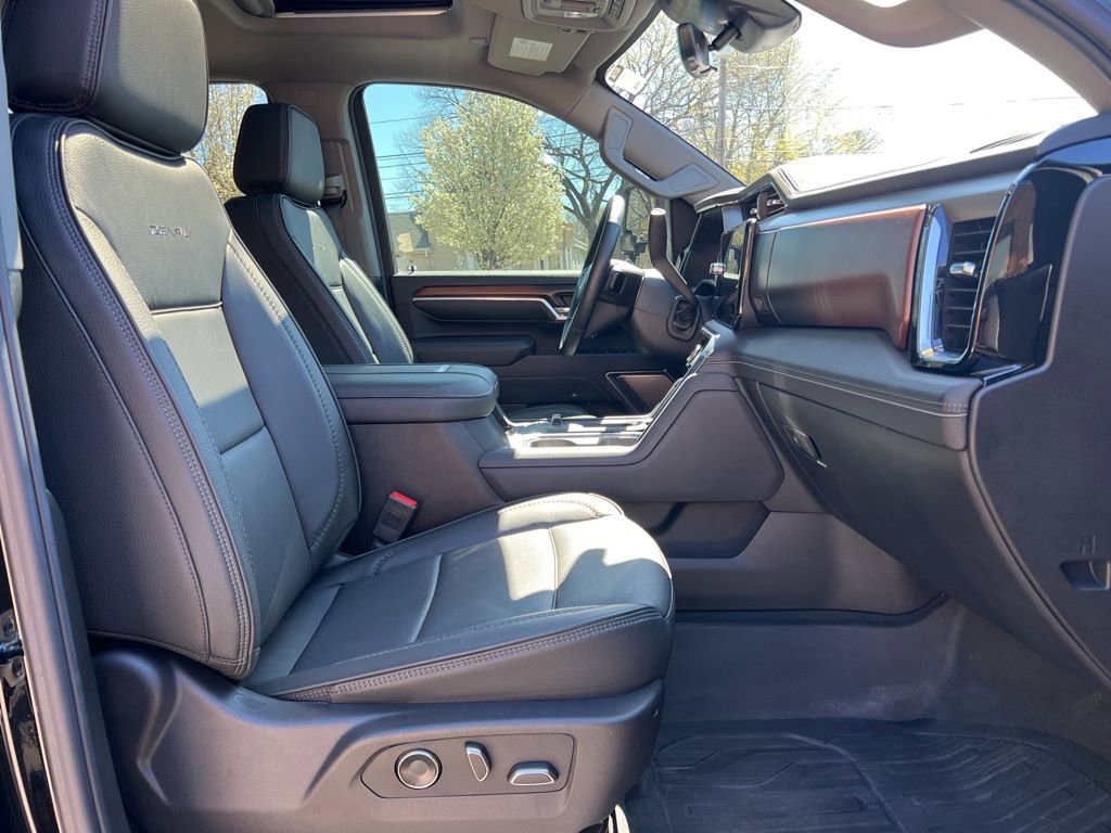 Used 2025 GMC Sierra 2500 Denali w/ Denali Reserve Package AWD/4WD image 31