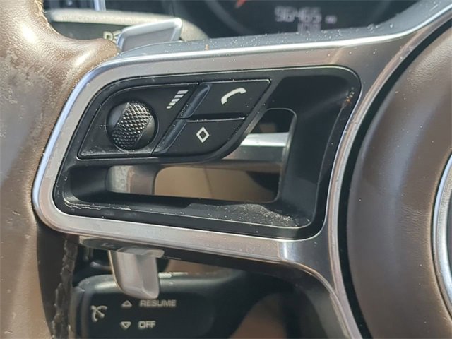 Used 2016 Porsche Macan S image 22