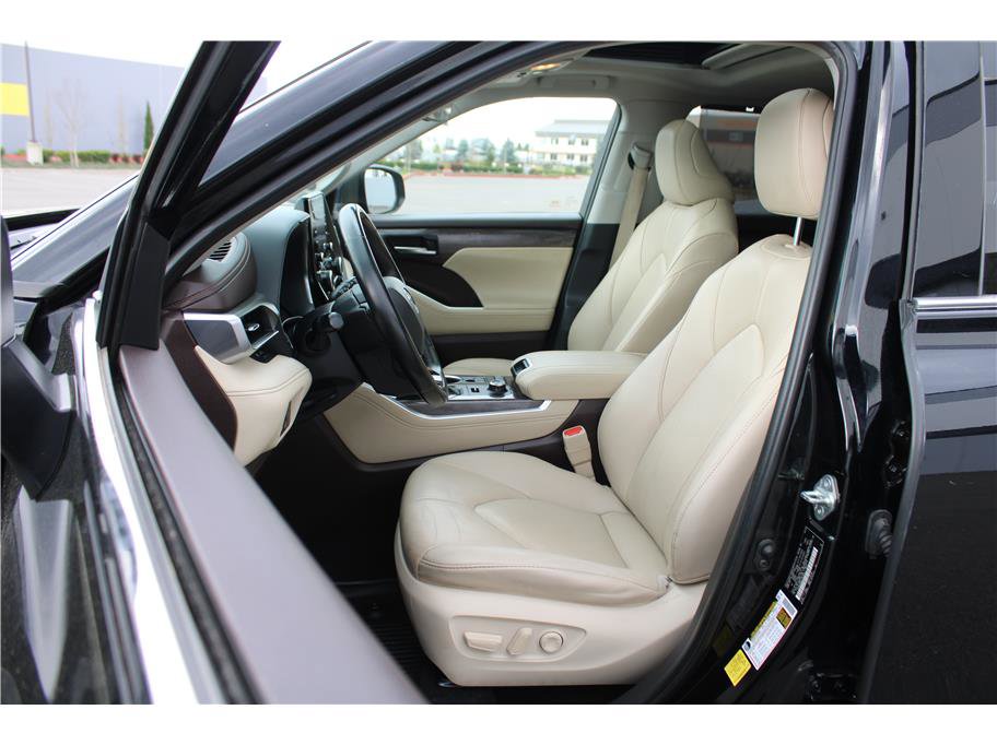 Used 2020 Toyota Highlander Limited AWD/4WD image 8