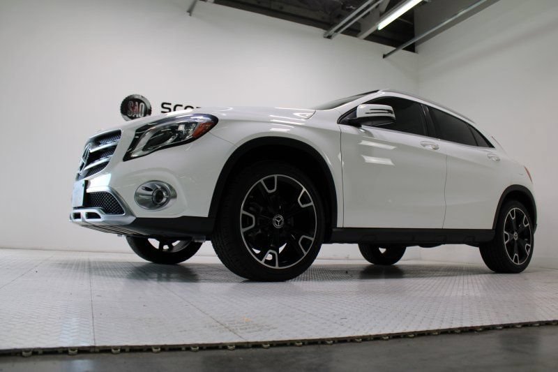 Used 2019 Mercedes-Benz GLA 250 4MATIC w/ Premium Package image 17