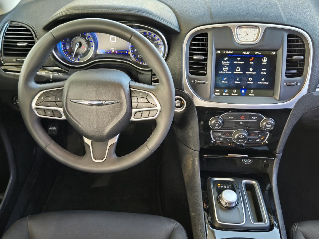 Used 2023 Chrysler 300 Touring w/ Sport Appearance Package RWD image 27