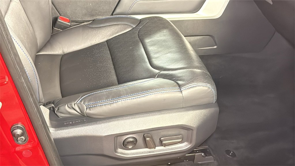 Used 2025 Toyota Sequoia Platinum image 11