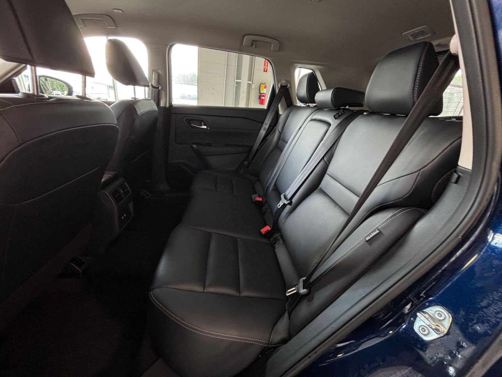 Used 2026 Nissan Rogue SL FWD image 29