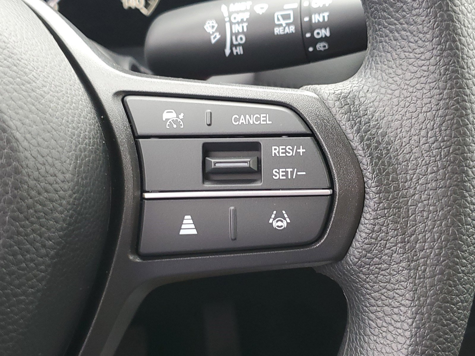 New 2024 Honda HR-V LX image 18