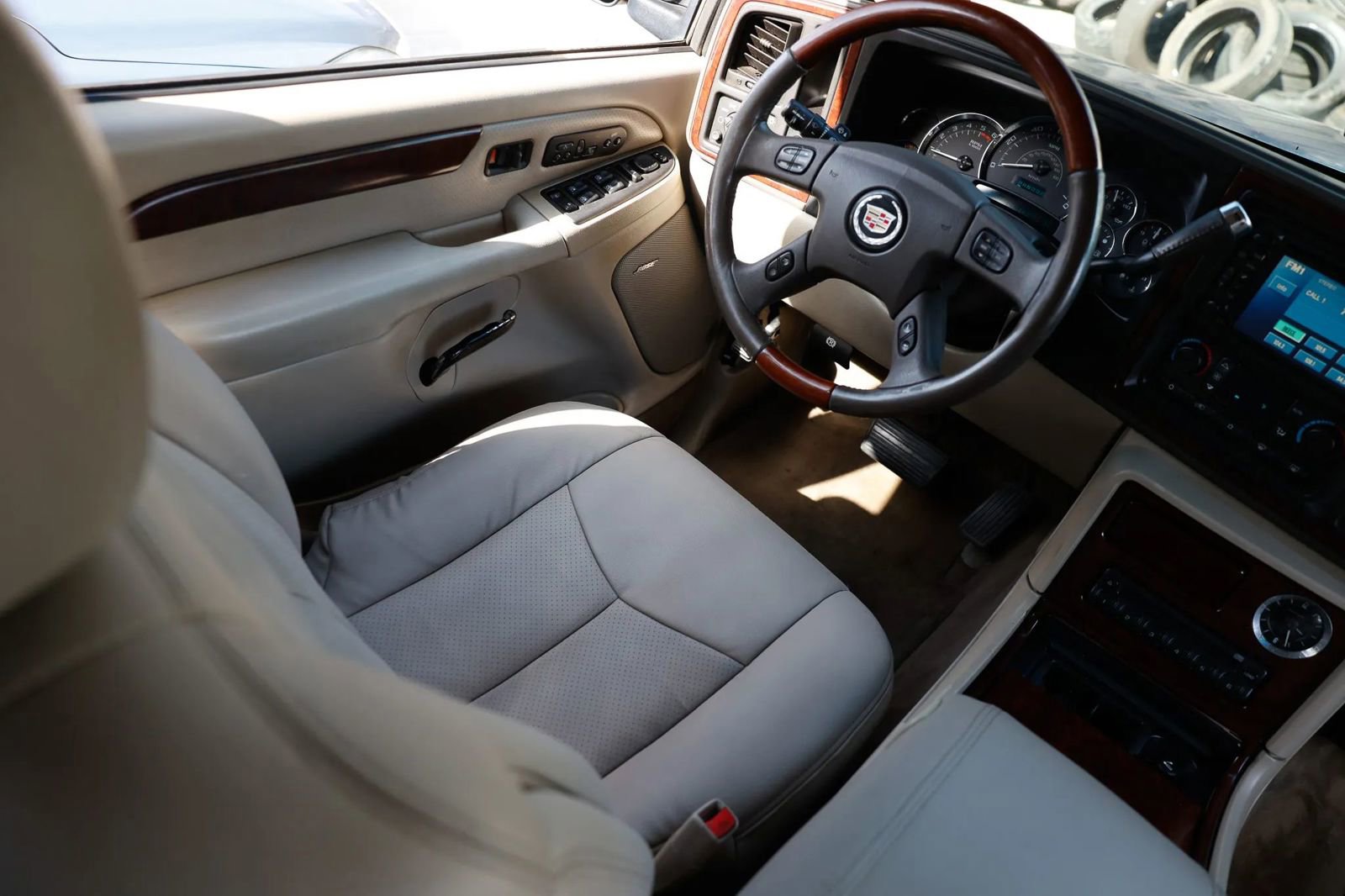 Used 2005 Cadillac Escalade EXT image 20