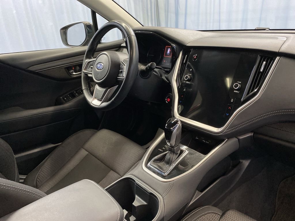 Used 2022 Subaru Outback Premium image 45